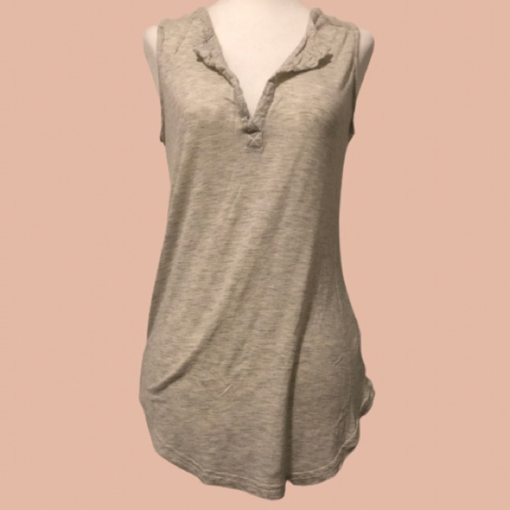 💸 $2 ADD-ON Ardene Soft Light Gray Tank Top